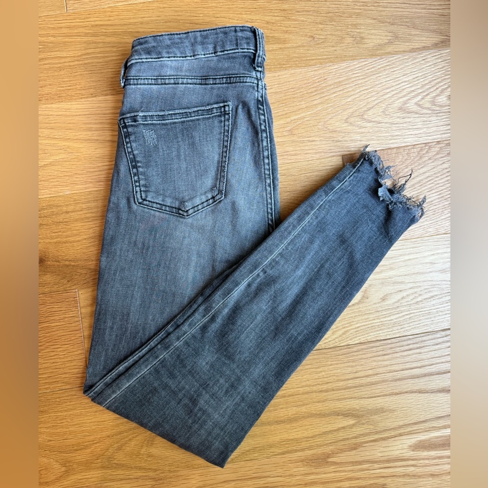 Zara Black Skinny Jeans Size 4
